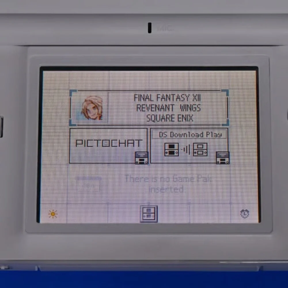 Nintendo DS Lite in Classic White